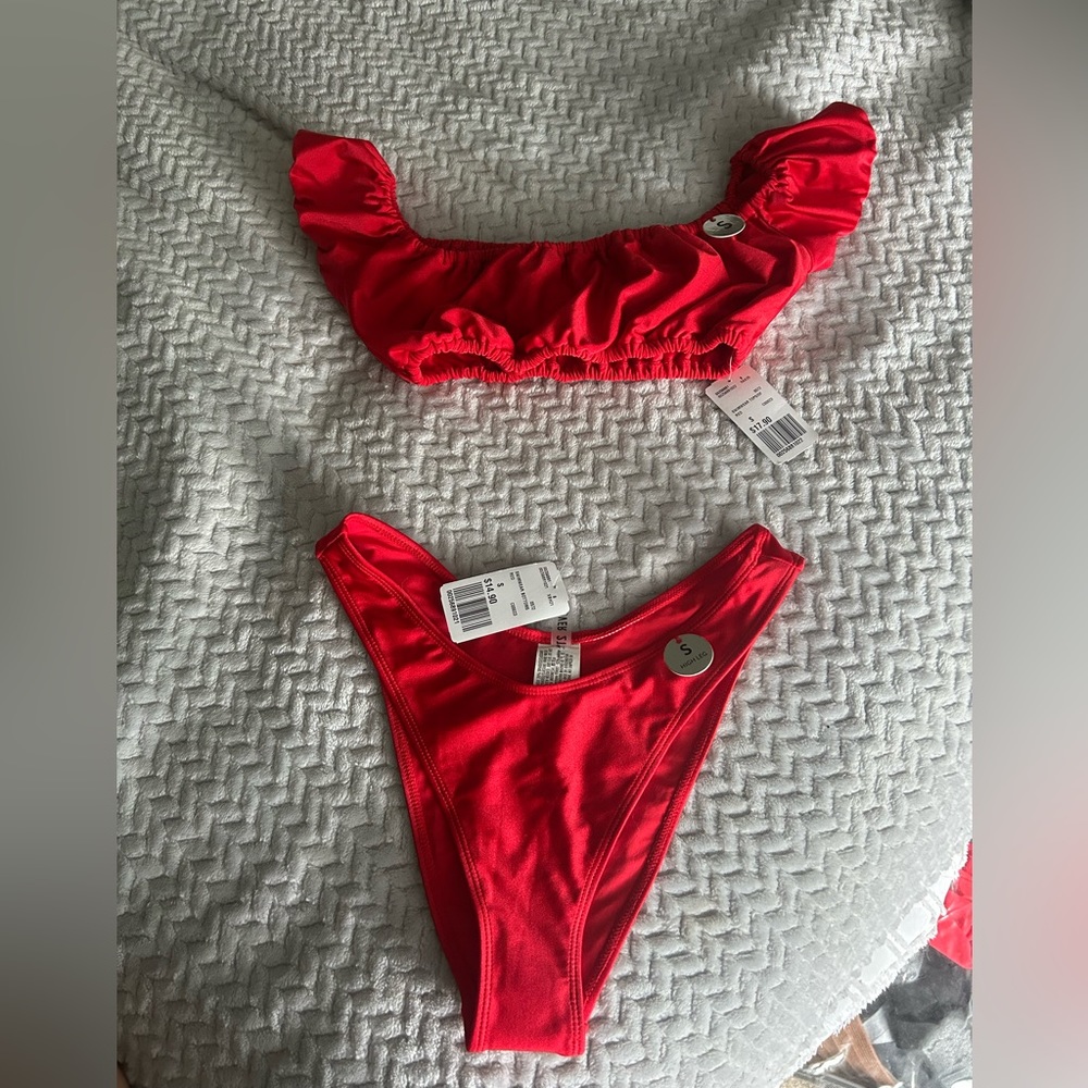 Forever 21 Bikini Top and Bottom Size Small in Red